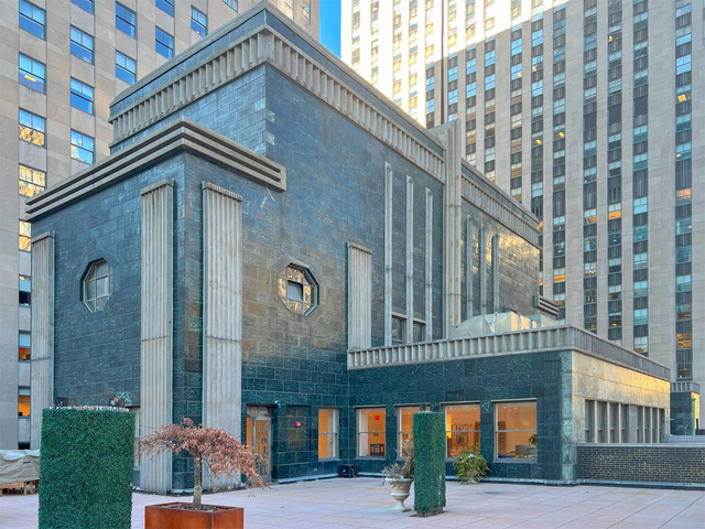 showroom.images.image1